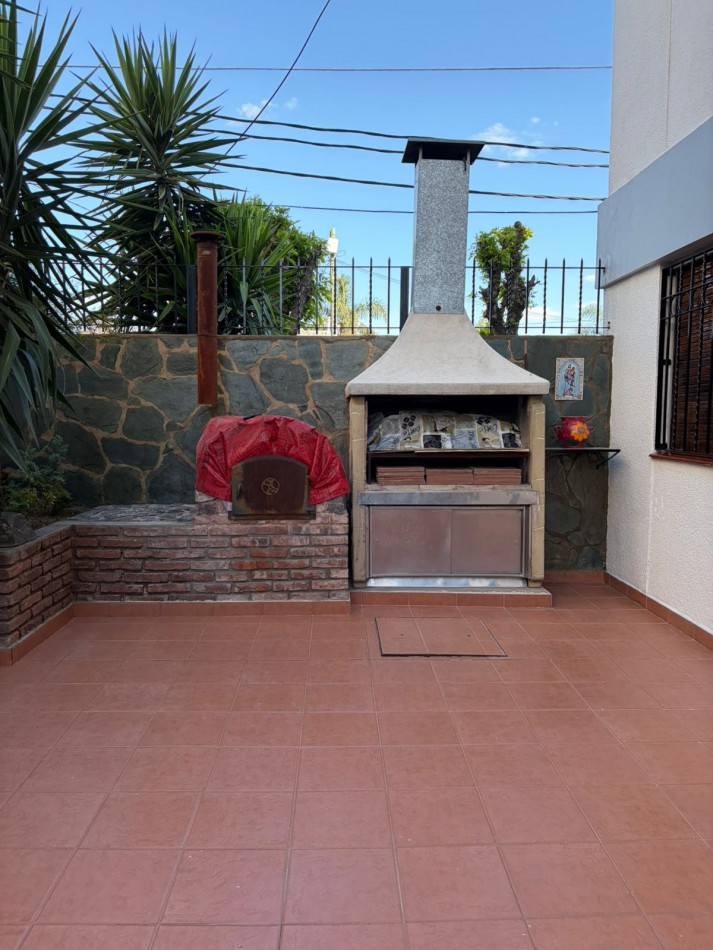 Unico departamento en PB Barrio Alas