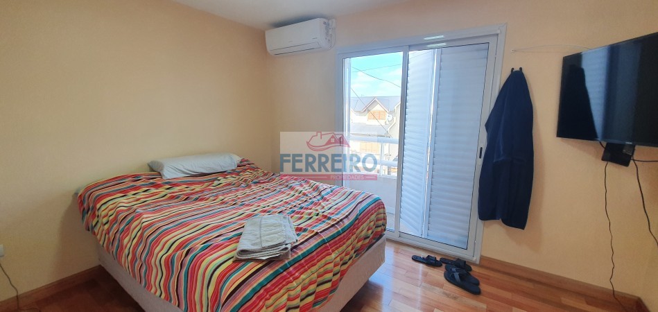 Hermoso Triplex en Calle rotonda