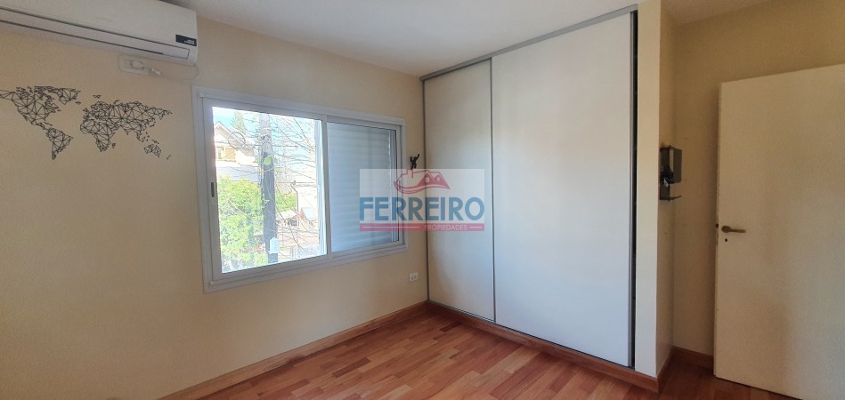 Hermoso Triplex en Calle rotonda